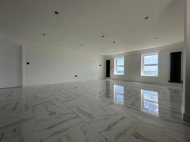 Flat for rent in Golden Valley, Folkestone