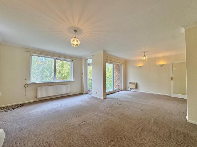 Apartment for rent in Canford Cliffs, Poole