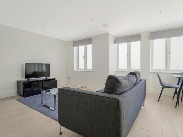 Apartment for rent in London Borough of Ealing, Greater London