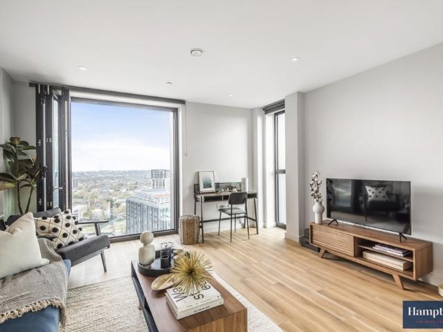 Apartment for rent in London Borough of Croydon, Cat Hill