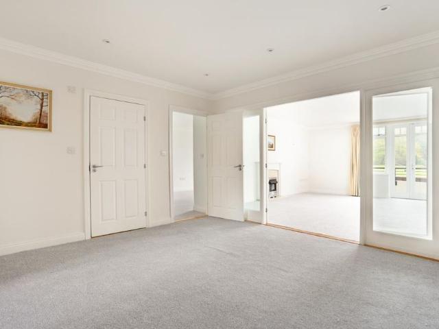 Apartment for rent in Bramley, Fole