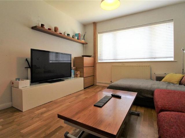 Apartment for rent in London Borough of Croydon, Greater London