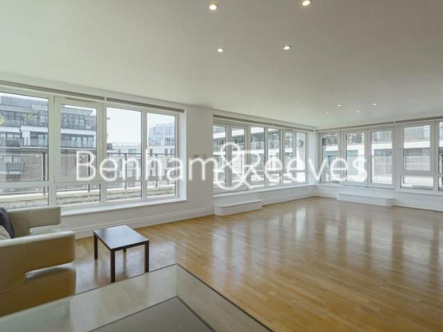 Apartment for rent in Kensington, Greater London