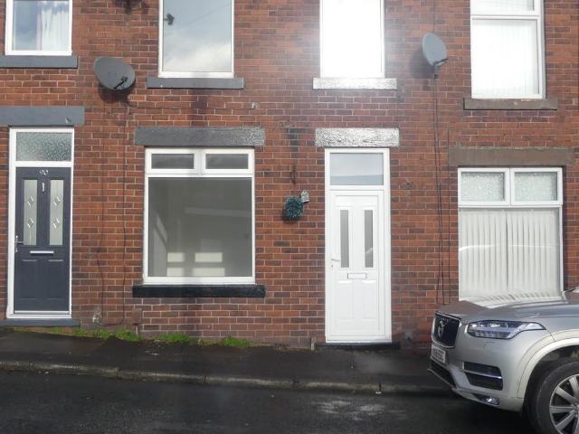 Flat for rent in Wood End, Oldham