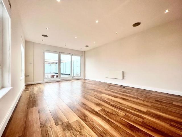 Apartment for rent in Westminster, Victoria