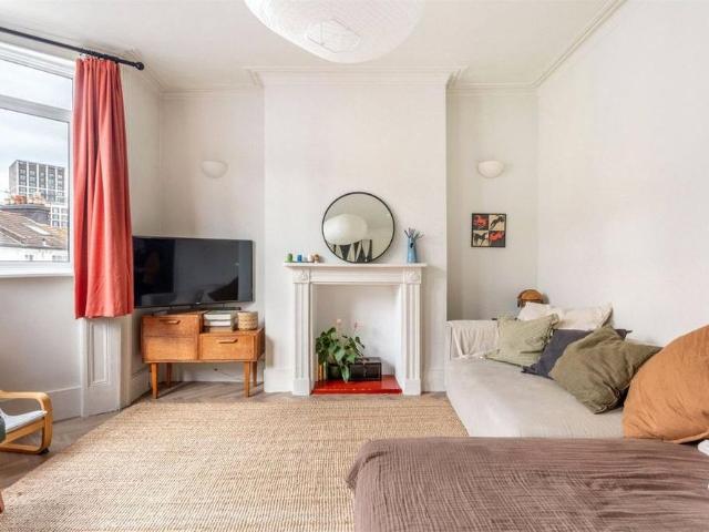 Apartment for rent in Hanover & Queen's Park, Brighton