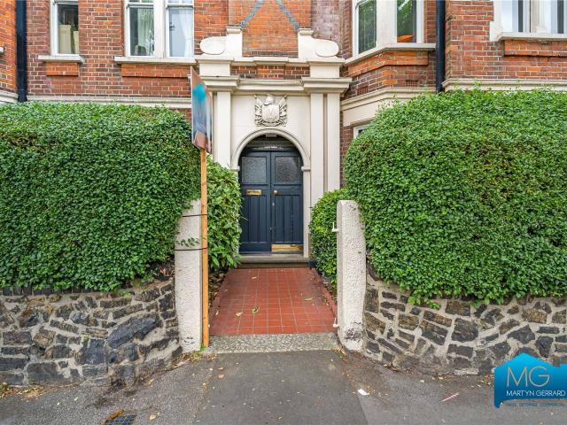 Apartment for rent in Muswell Hill, Greater London