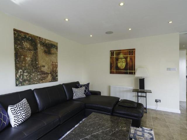 Apartment for rent in Craigiebuckler, Ballindoch