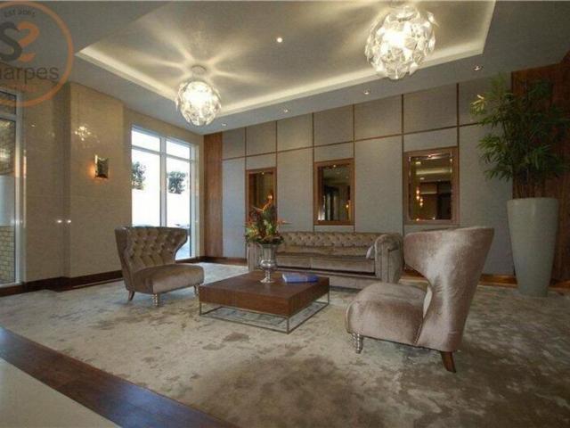 Apartment for rent in Strand-on-the-Green, Greater London