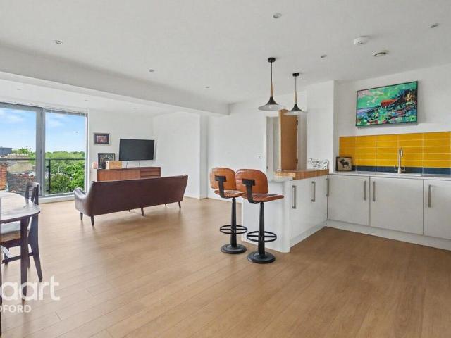 Apartment for rent in Newnham, Bedford