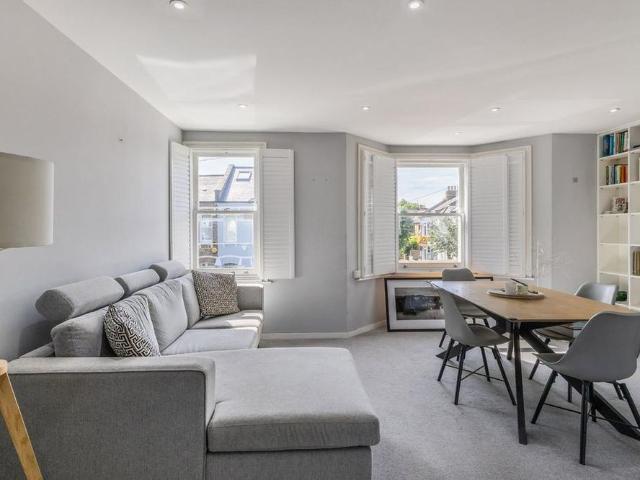 Apartment for rent in Parson's Green, Greater London