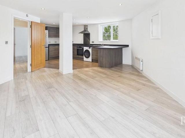 Apartment for rent in St Helens