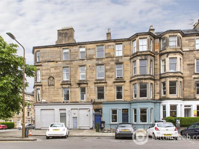 House for rent in Hillside, Leith