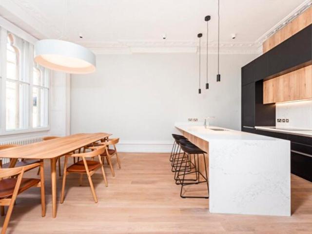 Apartment for rent in Holywell, The Slade