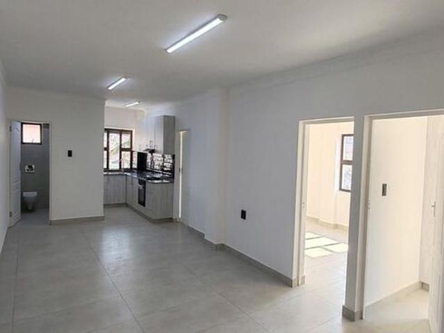 Apartment for rent in Chatsworth, Kwazulu-natal