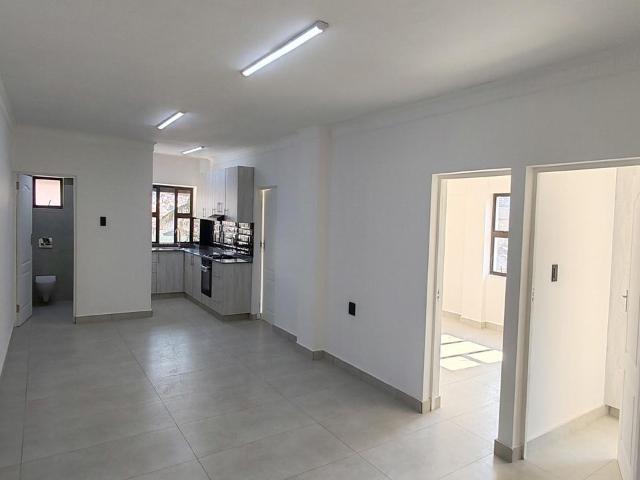 Apartment for rent in Chatsworth, Kwazulu-natal