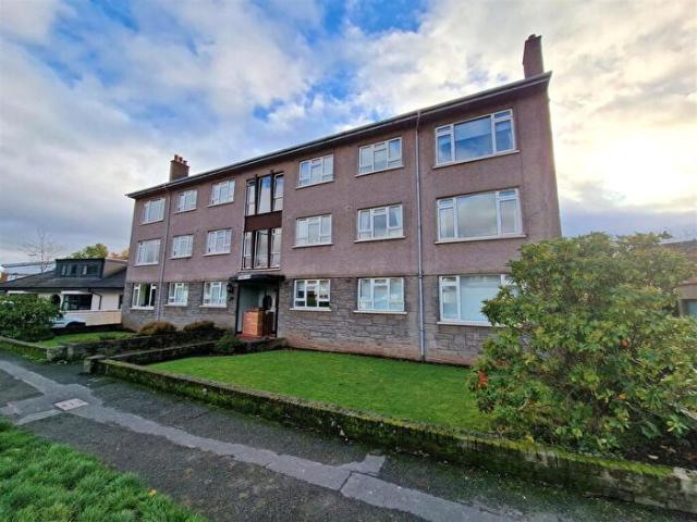 Apartment for rent in Braidbar, Giffnock