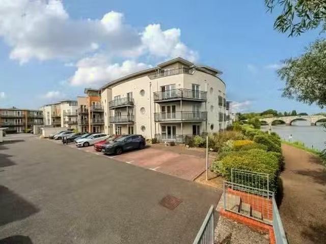 Apartment for rent in Lyne