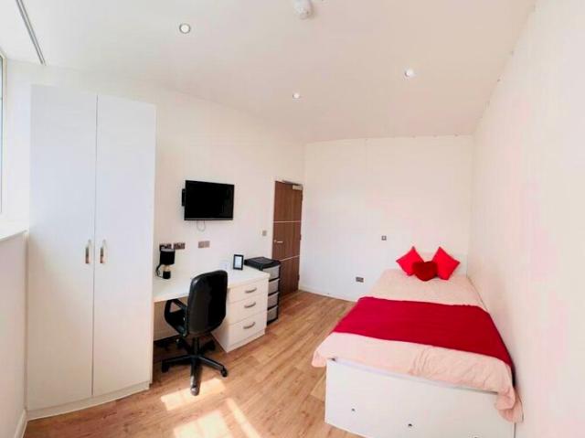 Apartment for rent in St Matthew's, Old Wharf