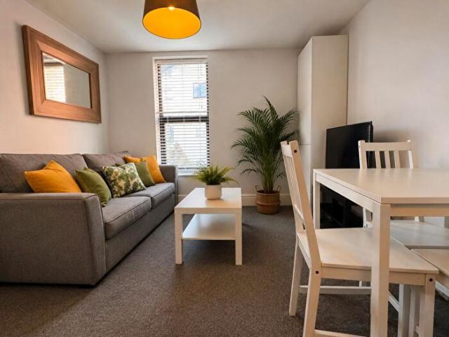 Apartment for rent in Abbey Park, Barton In Fabis