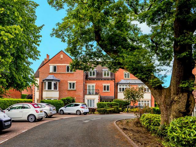 Apartment for rent in Four Oaks, West Midlands