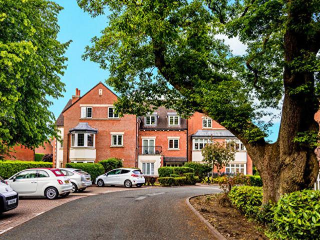 Apartment for rent in Four Oaks, West Midlands