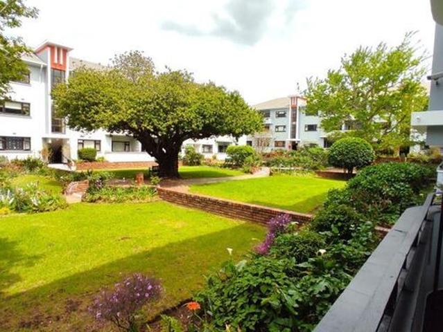 Apartment for rent in Cape Town Ward 115, Cape Town