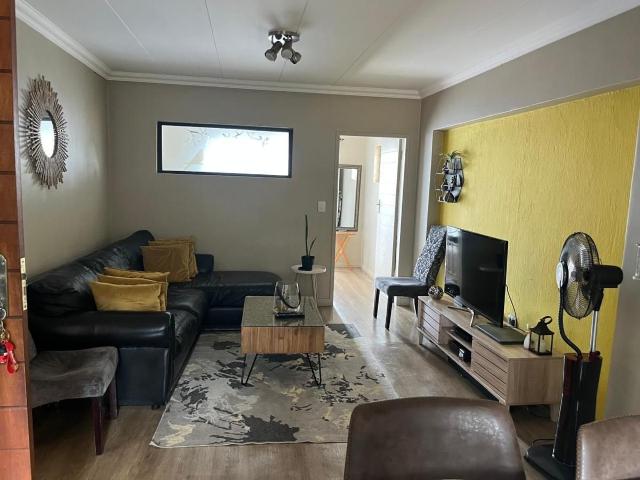 Apartment for rent in Waterkloof, Gauteng