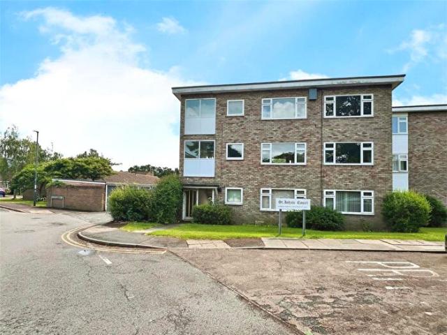 Apartment for rent in Cliff Hill, Green Close