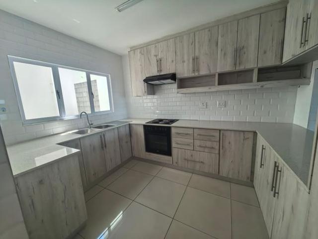 Apartment for rent in Westridge, Umhlanga Rocks