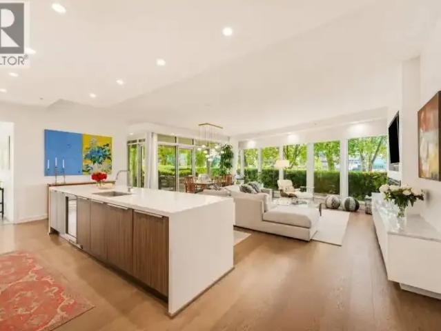 Apartment for rent in Vancouver, British Columbia