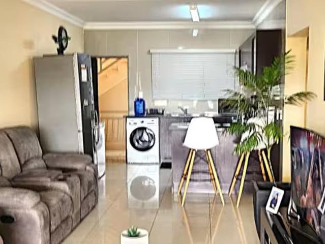 Apartment for sale in Beaufort West, Western Cape