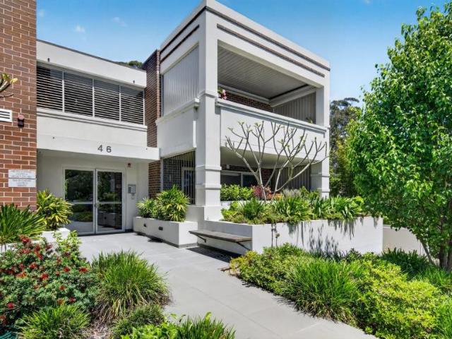 Apartment for sale in Wahroonga, Ku-ring-gai Council