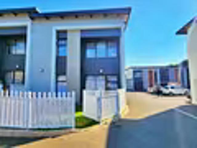 Apartment for sale in La Mercy, Kwazulu-natal