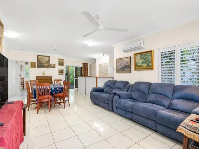 Apartment for sale in Westcourt, Cairns Regional