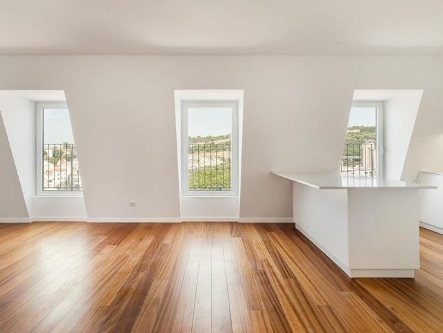 Apartamento alugar em Estrela, Lisboa