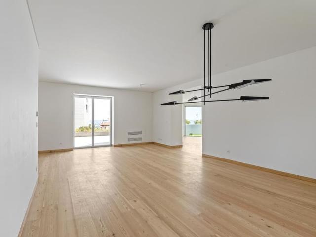 Apartamento alugar em Santo António do Estoril, Cascais
