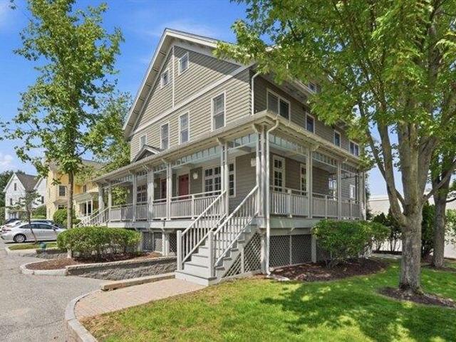 Condo for sale in Arlington, Massachusetts