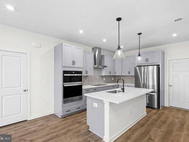 Condo for sale in Virginia