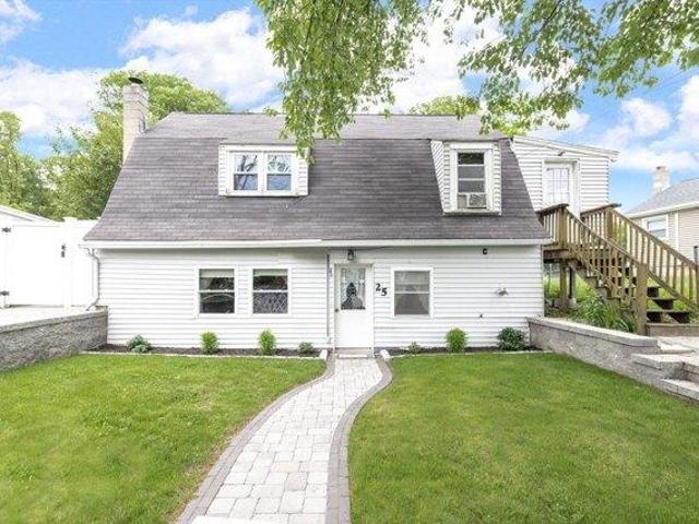 House for sale in Ashland, Massachusetts