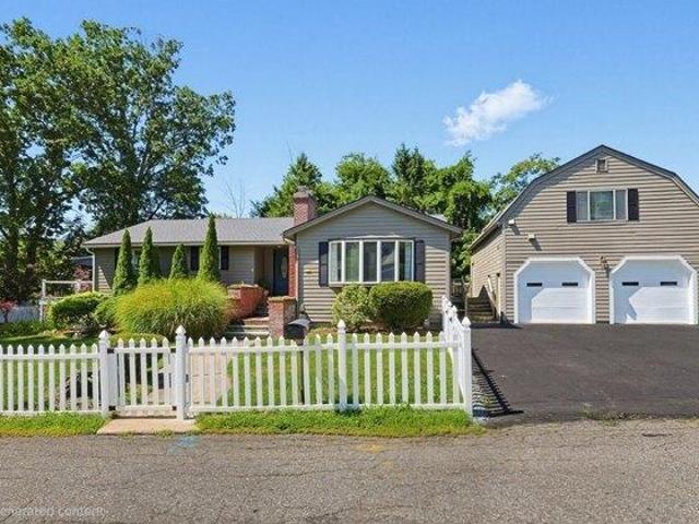 House for sale in Ashland, Massachusetts