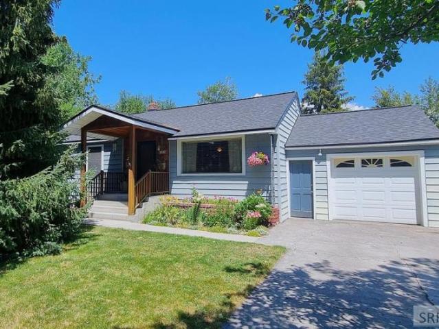 House for sale in Ashton