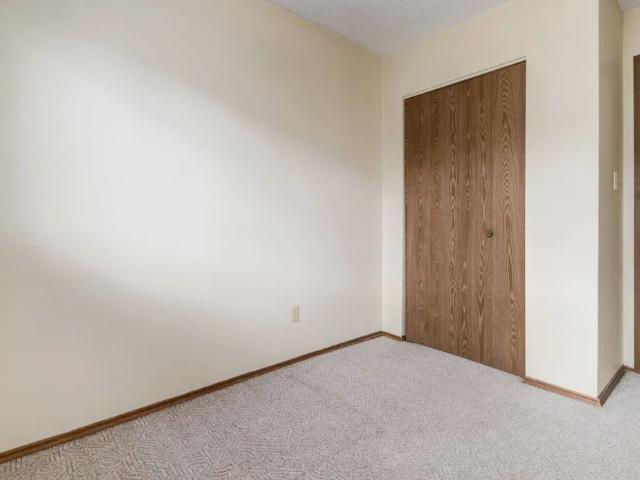 Apartment for rent in Wedgewood, Alberta