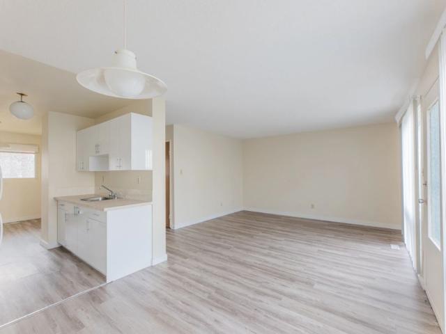 Apartment for rent in Wedgewood, Alberta