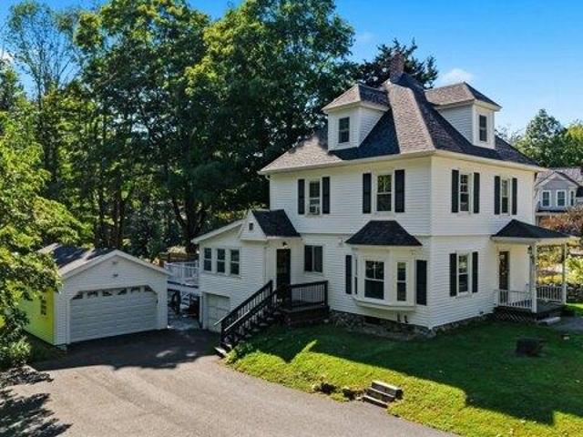 House for sale in Atkinson, Rockingham County