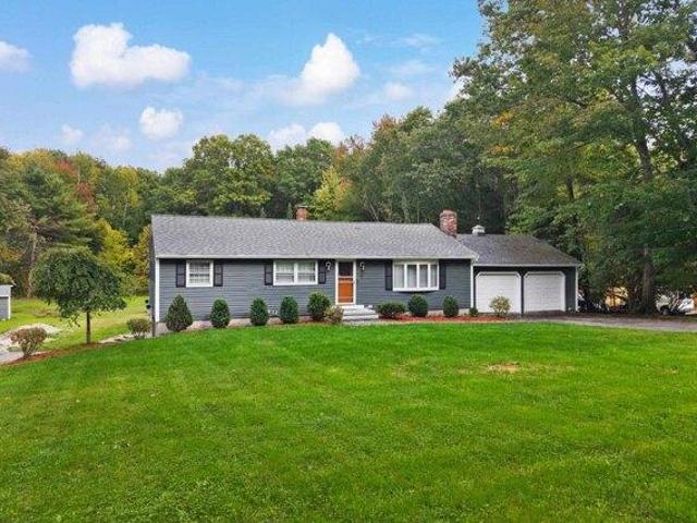 House for sale in Atkinson Heights, Atkinson