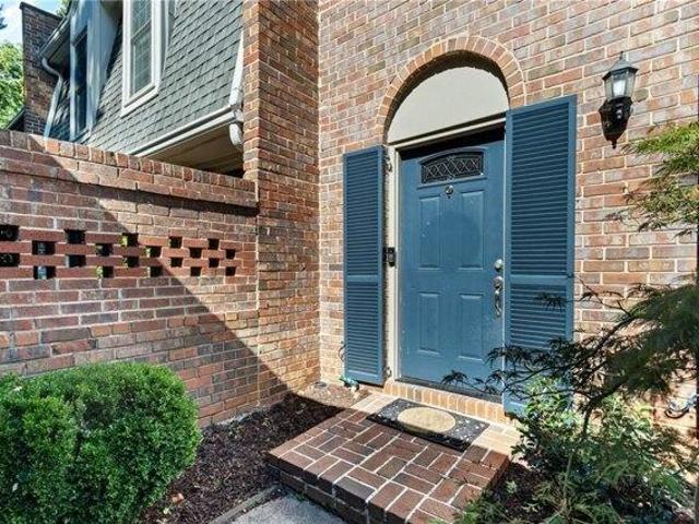 House for sale in Sandy Springs, Georgia