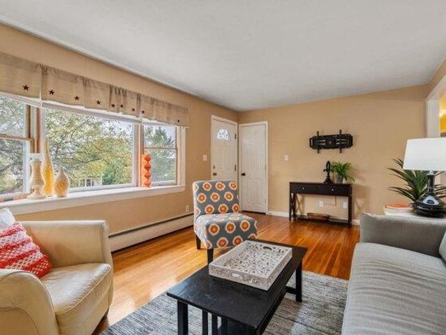 House for sale in Pakachoag, Auburn