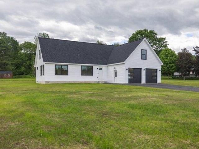 House for sale in Auburn, Maine
