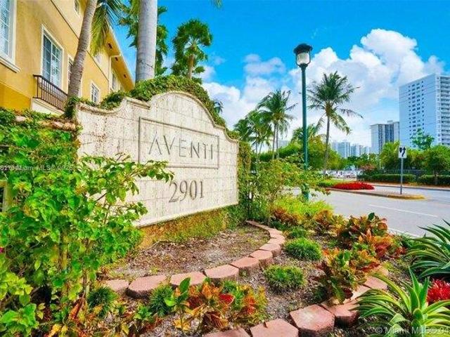 House for sale in Aventura, Florida